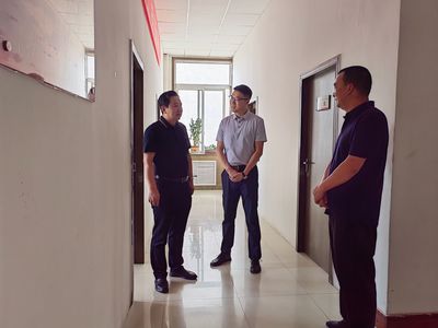 王志成深入調研駐縣企業運營管理，聚焦圖書刊物銷售產業發展